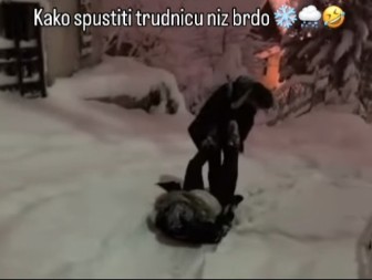 Par iz Sarajeva nasmijao sve: Pokazali "kako spustiti trudnicu niz brdo" (VIDEO) 