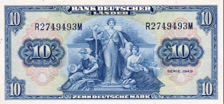 Nevjerovatno, ali istinito: Ljudi još kriju milijarde maraka po madracima i zavjesama