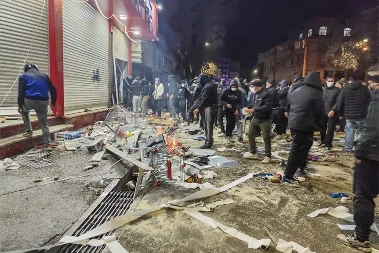 Iran u plamenu: Oglasio se zvanični Teheran (VIDEO)