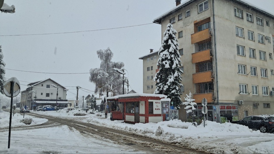 Praznični pakao u Šipovu: Mještani bez vode, vlast ignoriše problem