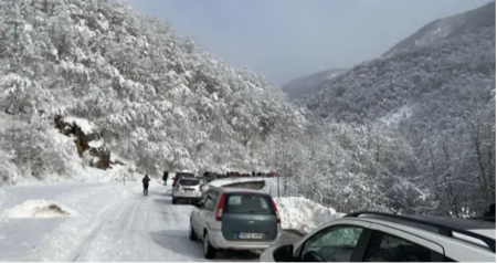 Nezgoda kod Miljevine: Zastoj na magistralnom putu Foča - Sarajevo