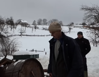 Srušila se štala u Bugojnu: Snijeg zatrpao stado Elmina Alića, stradalo više od 20 ovaca
