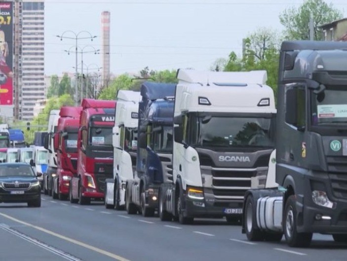 Kamioni staju 26. januara: Novi šengenski sistem gura region ka transportnom kolapsu