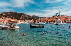 Kvadrat u Makarskoj skače do 8.000 evra, građani BiH keširaju!