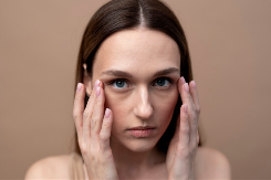 Kako da se riješite podočnjaka nakon novogodišnjeg slavlja