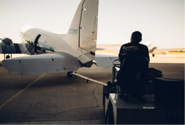 Bizaran slučaj u Španiji: Muškarac pokušao da uđe avion sa tijelom preminule supruge