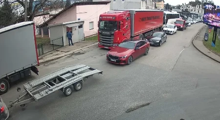 Pojačana frekvencija vozila na dva granična prelaza