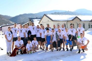 Mirjana Golijanin pobjednica plivanja za Časni krst u Trnovu	