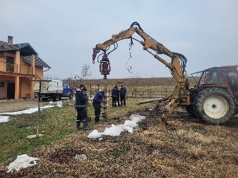 Električarima pune ruke posla: Za uigranu ekipu zima nije problem