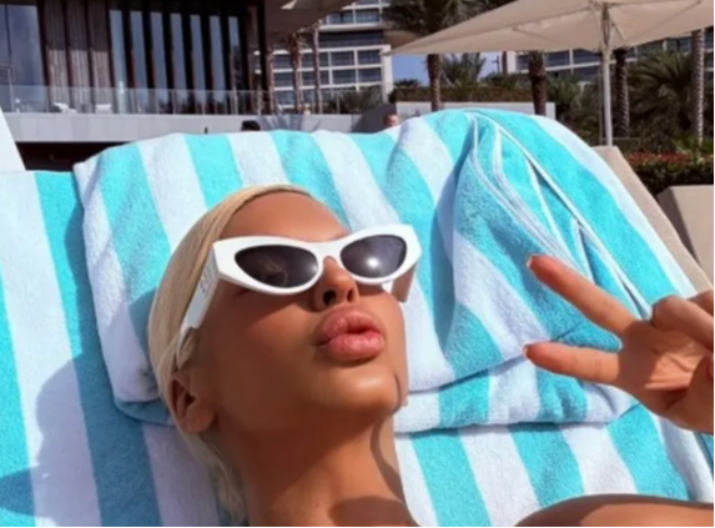 Karleuša posvetila pjesmu Tošiću "Kad bivši muž mijenja brave" (VIDEO)