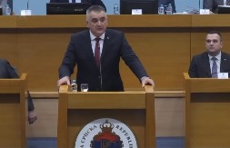 Minić poručio mljekarima: Neće biti traktora ispred Vlade Srpske iako je izborna godina
