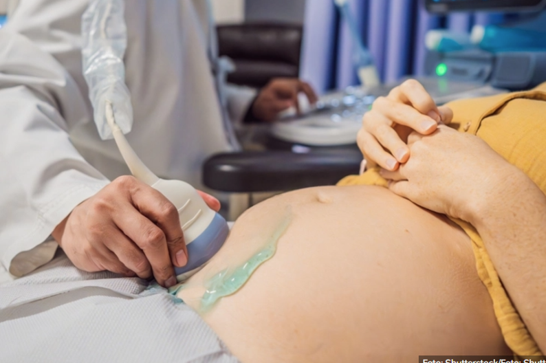 "VIDJELA SAM MALE NOGE, RUKE I GLAVU..." Dečko je tjerao da abortira, pa joj se osvetio na dan vjenčanja