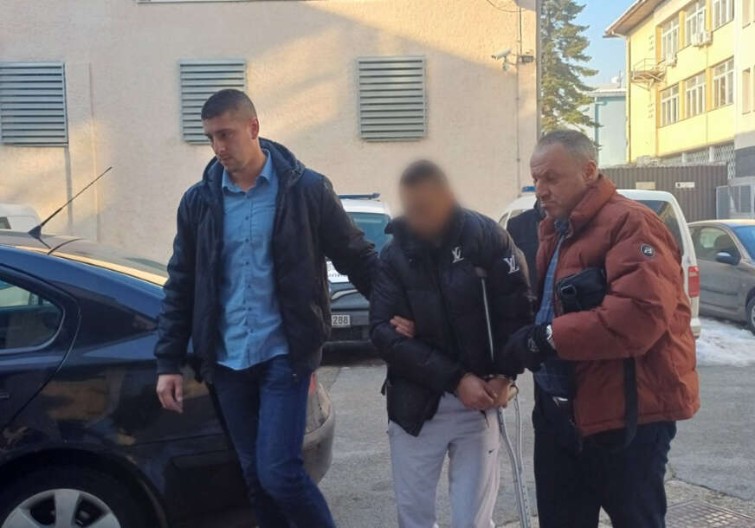 UBISTVO SUPRUGE U BRODU Milošević i pomagač sprovedeni u tužilaštvo, za puškom se traga