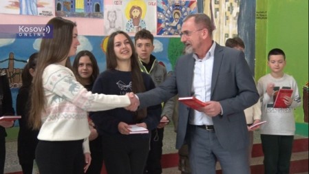 Udruženje „Srbsko sabranje Baštionik“ podijelilo Svetosavske nagrade učenicima u Štrpcu