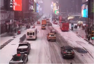 Više od 50 mrtvih: Ekstremna hladnoća zahvatila Ameriku (VIDEO)