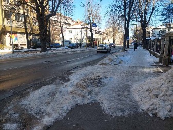 Zakon postoji, kazne izostaju: Blato i snijeg na vozilima bez ozbiljnih sankcija (FOTO)