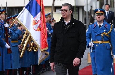 Vučić: Služenje vojnog roka od decembra ili marta