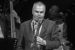 Preminuo saksofonista Big benda RTS-a