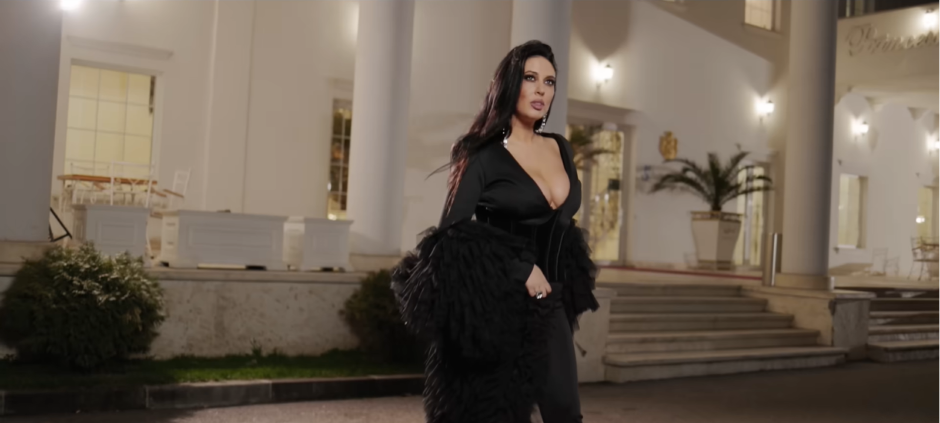 "Unakazile su nam profesiju!" Pjevačica otvoreno o prostitutkama na estradi