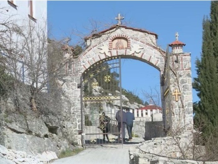 Dio imovine manastira Zavala prepisuje se na opštinu Ravno