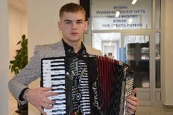 Zaljubljen u harmoniku i narodnu muziku: Zvijezda koja dolazi zove se Dimitrije