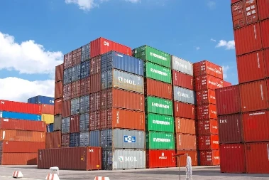 Tramp zaprijetio carinama svakoj zemlji koja snabdijeva Kubu naftom