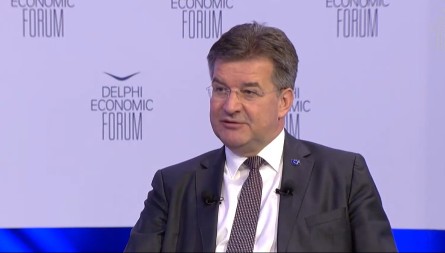 Lajčak podnio ostavku nakon objavljivanja prepiske sa osuđenim seksualnim prestupnikom