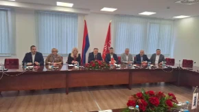 Počeo sastanak predstavnika SNSD i HDZ BiH