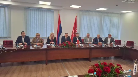 Počeo sastanak predstavnika SNSD i HDZ BiH