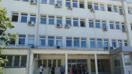 Đukić optužen za primanje mita: Bivša studentkinja opet promijenila iskaz na suđenju profesoru