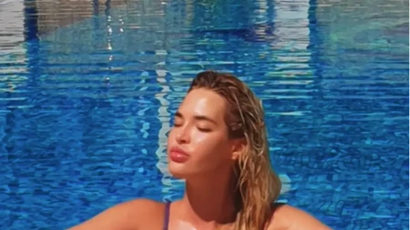 Kćerka poznate pjevačice pozirala u kupaćem kostimu: Lea pokazala obline, a svi komentarišu koliko liči na majku (FOTO)