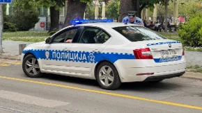 U pretresu pronađeno 25 kilograma droge, pištolji i puška: Uhapšen muškarac