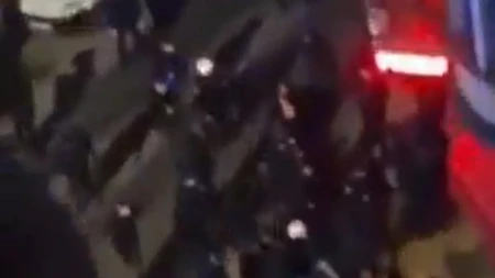 Grčki mediji: Uhapšeno 11 navijača Borca u Atini, povrijeđen policajac