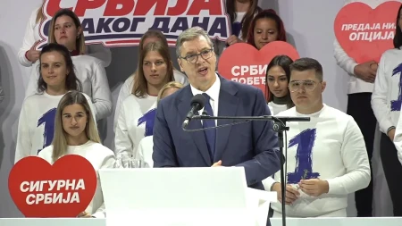 "Srbija ne smije stati!": U Novom Sadu održan veliki skup liste Aleksandra Vučića
