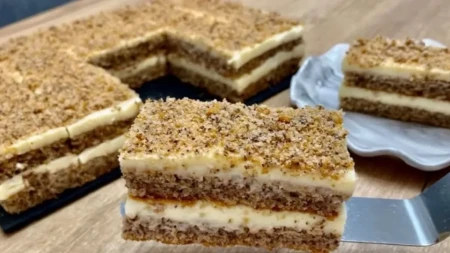 Sočna kora sa orasima i mliječni krem osvajaju na prvi zalogaj