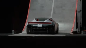 Tesla predstavila automobil koji leti i izvodi okrete u vazduhu (VIDEO)