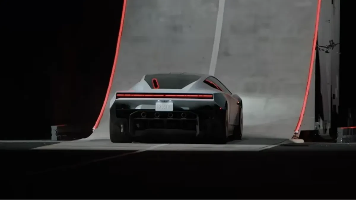 Tesla predstavila automobil koji leti i izvodi okrete u vazduhu (VIDEO)