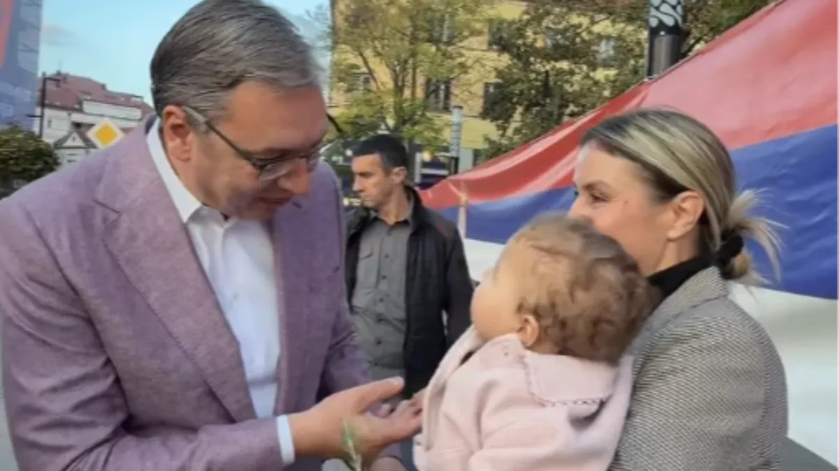 Vučić objavio susret sa malom Dimitrom iz Kruševca: Osmijeh djece podsjeća nas za šta se borimo