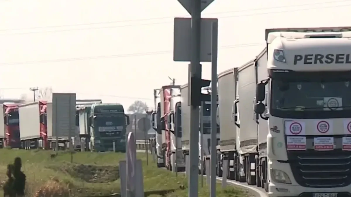 Na Batrovcima kamioni na izlazu iz Srbije čekaju devet časova