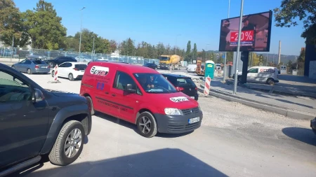 Saobraćajne gužve u Banjaluci: Čak 12.940 auta više, policajca nigdje (FOTO)