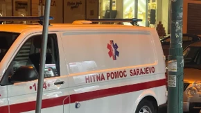 Saobraćajna nesreća u Sarajevu: Hitna i policija na terenu