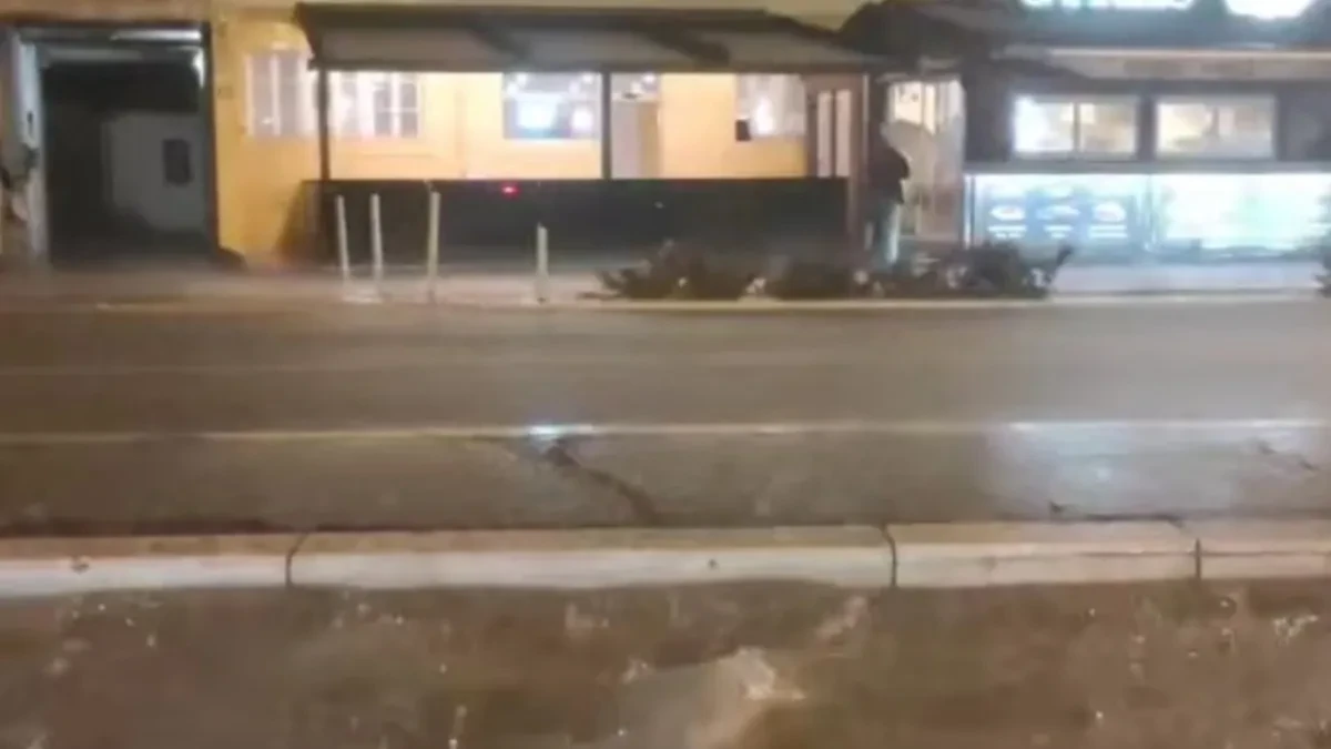 Snažno nevrijeme u Splitu i drugim gradovima: Poplavljene saobraćajnice