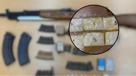 Hrvatska policija zaplijenila oko 17 kilograma droge: Državljanin BiH zatečen kako izvlači pakete ispod auta (FOTO)