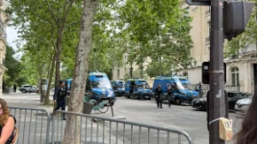 Vanredne mjere u Parizu: Policija uvela strogu zabranu demonstracija u centru grada