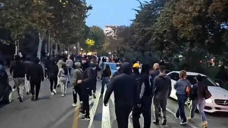 Sukobi u Tirani eskalirali, 13 osoba povrijeđeno u protestima