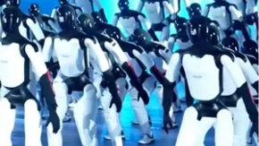 Kina: 110 humanoidnih robota postavilo Ginisov svjetski rekord u sinhronizovanom plesu (VIDEO)