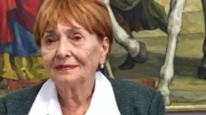 Napadnuta Angelina Vučić, majka Aleksandra Vučića: Razbojnici joj oteli namirnice i fizički je maltretirali