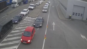 Vozači na granicama BiH čekanju, pojačan saobraćaj na izlazu iz zemlje