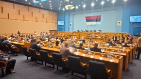 Kraj za duple funkcije u Srpskoj? Direktori javnih preduzeća mogli bi ostati bez poslaničkih i odborničkih mandata