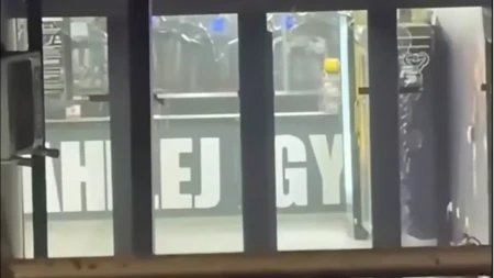Snažna eksplozija u Beogradu: Bačena bomba kod teretane? (VIDEO)
